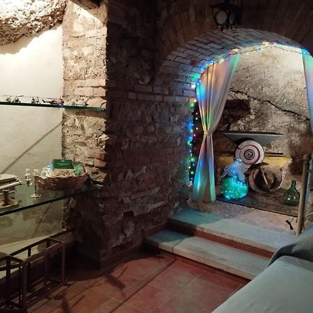 Al Cantinone Toffia Kültér fotó